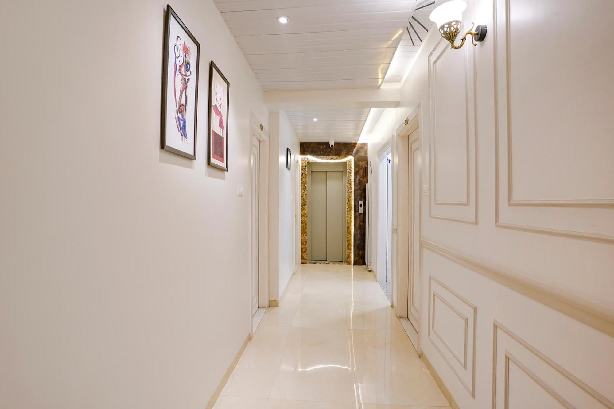 Fabhotel The Mint Mumbai Exterior photo